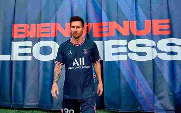 В «ПСЖ» отреагировали на известия о размере зарплаты Месси