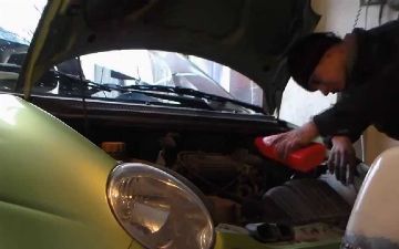 Узбекистанцам рассказали о пяти способах победить «масложор» мотора без капитального ремонта