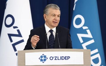 «Разрешаешь здесь ты, а не я, я пока еще кандидат», - Шавкат Мирзиёев пошутил с ведущим мероприятия 