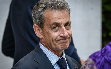 Экс-президент Франции Саркози осужден на один год тюрьмы