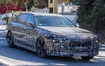 Фотошпионы слили кадры BMW-7 серии нового поколения во время дорожных испытаний