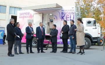 UzAuto передал Минздраву передвижные медицинские центры собственной разработки