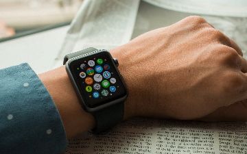 Новые часы Apple смогут измерять уровень сахара в крови