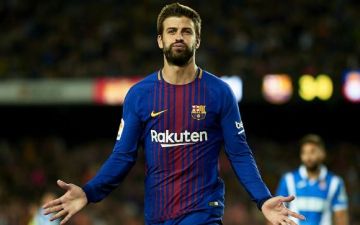 Пике прокомментировал увольнение Кумана из «Барселоны»
