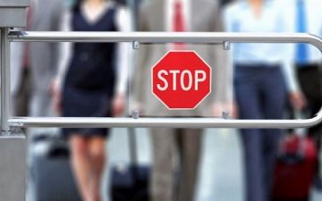 СМИ: более 17 тысяч жителей Сурхандарьинской области не могут выехать за границу