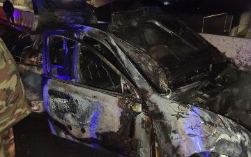 В Ташкенте недалеко от моста Келес сгорела «Ласетти» - видео эпичного пожара