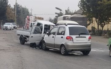 В Андижанской области случилось страшное ДТП: лоб в лоб столкнулись «Матиз» и «Лабо» - видео