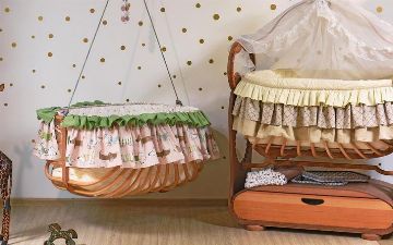 В Великобритании 12-летняя девочка родила ребенка от своего брата