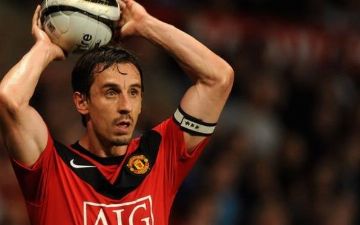 Невилл: «Манчестер Юнайтед» прогрессирует под руководством Сульшера»