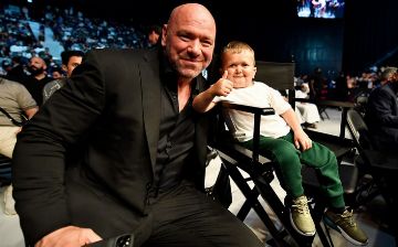 Хасбик станет секундантом Джейка Пола во время его поединка с Томми Фьюри 