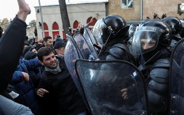 В Грузии произошли столкновения активистов с полицией: задержаны 46 участников акции - видео