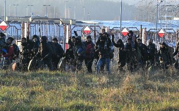 Мигранты попытались прорваться в ЕС через Украину