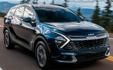 Kia представила большой и мощный кроссовер с низким расходом