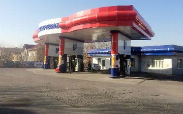 Хорошие новости: в Узбекистане снизились биржевые цены на бензин