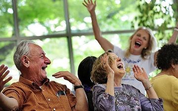 Смех помогает думать — как?