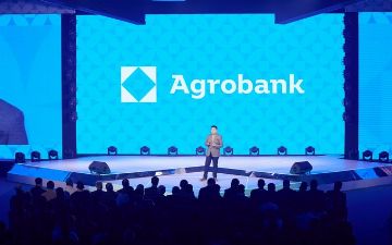 «Агробанк» провел ребрендинг, разработанный совместно со «Студией Артемия Лебедева»