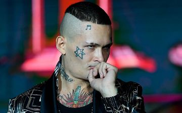 Узнайте, как проводит время сбежавший из России Моргенштерн - фото