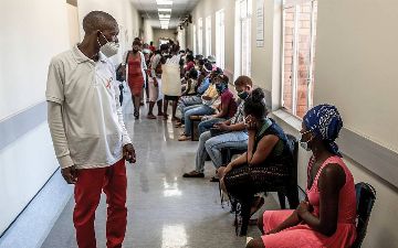 «Колючий» симптом является отличительным для «омикрона» — что это такое?