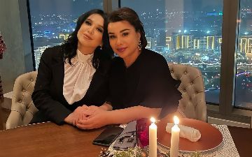 Мать и дочь Усмановы выступили на одной сцене — видео 