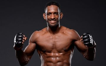 Ветеран UFC выразил готовность подраться с Чимаевым