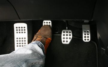 Перечисляем самые популярные ошибки, которые сломают ваше сцепление: ни в коем случае не повторяйте их