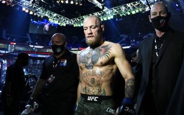 Чемпион UFC в легком весе Оливейра ответил на вызов Макгрегора