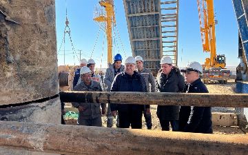 «Узбекнефтегаз»: Председатель Правления ознакомился с геологоразведочными работами, капитальным ремонтом и бурением газовых скважин на месторождении «Шуртан»