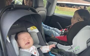 В США женщина родила в Tesla на переднем сидении, пока машина ехала на автопилоте