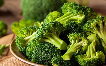 Все знают, что брокколи обладают положительными свойствами, но в именно чем заключается их польза?