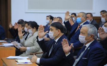 В трёх областях Узбекистана сменились главы районных хокимиятов