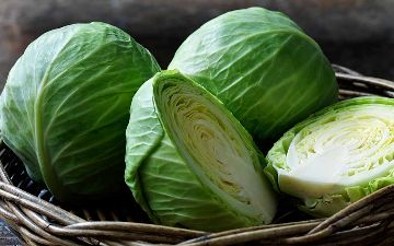 Какой группе людей нельзя употреблять капусту?