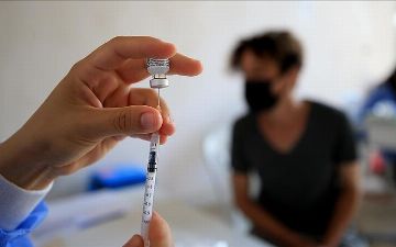 Почти 60% населения мира получило вакцину от ковида – узнайте, какие страны лидируют по данному показателю