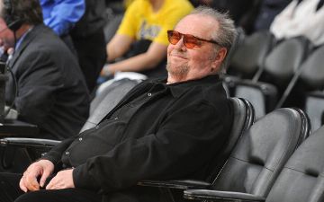 Обладатель «Оскара» Джек Николсон при смерти — он сгорает на глазах