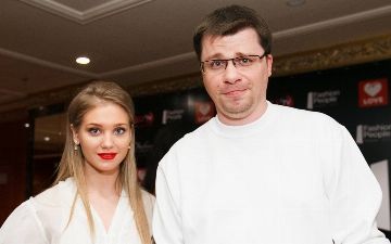 Актриса Кристина Асмус пытается вернуть экс-супруга Гарика Харламова, который уже счастлив с другой