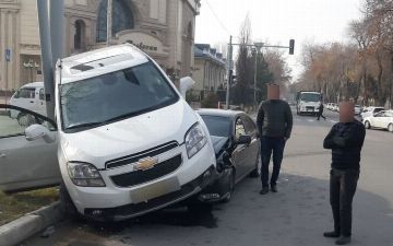 В Алмазарском районе «Ласетти» влетела в «Орландо»