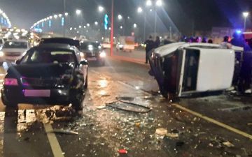 В Ташкенте на мосту «рисового» базара случилось ДТП с пятью автомобилями