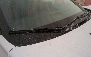 Наличие силикона у водителя поможет зимой избежать проблем с дворниками, подкрылками и уплотнителями