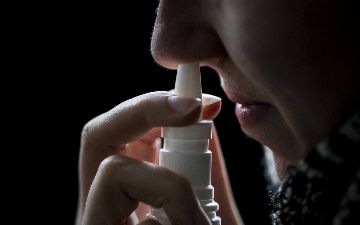 Ученые изобрели защитный спрей от коронавируса — его можно использовать вместо масок