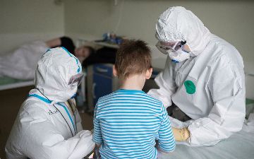 Омикрон вызывает тяжелые осложнения у детей – им грозит бронхиолит