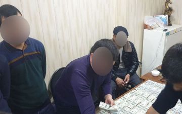 В Самарканде мужчина пообещал трем гражданам переправить их в США через Мексику