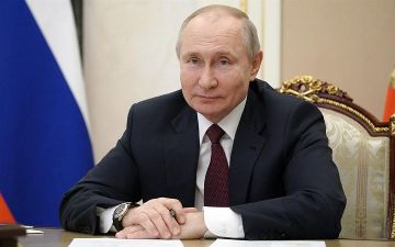 Почему Путин не носит маску?