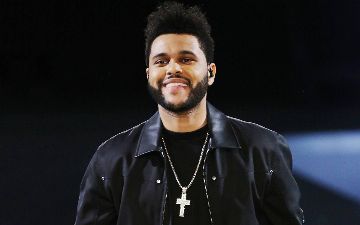 Появились фотографии The Weeknd с новой подружкой 