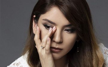 Рано Шодиевой придется сменить весь свой гардероб после недавней операции на печень