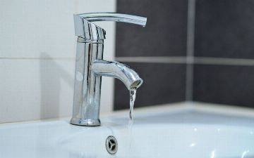 Жителей Мирзо-Улугбекского района оставили без воды почти на весь день — адреса