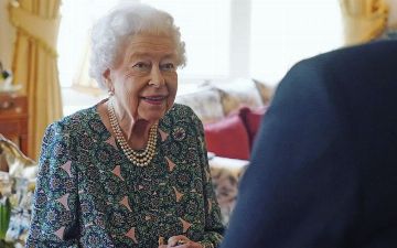 Врач рассказал, сможет ли Елизавета II выздороветь от коронавируса