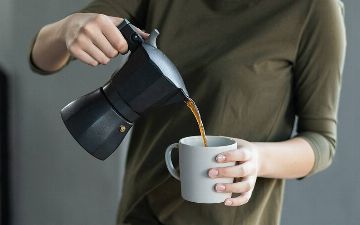 Врач рассказала об опасности кофе во время болезни омикрон-штаммом