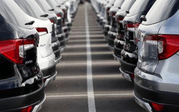 Когда автомобиль не по карману: как растущий курс валют убивает спрос на машины