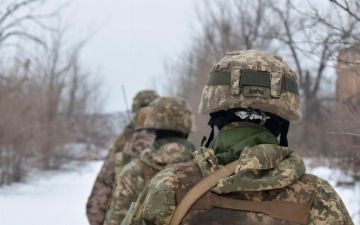 На всей территории Украины введут режим ЧП на месяц