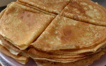 Диетолог рассказала, какие блины нужно готовить людям с лишним весом