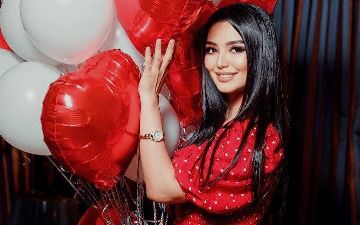 Пользователи раскритиковали фотографию Мукаддас Садуллаевой с покойным Фатхуллой Масудовым